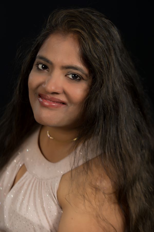 Photo of Suma Subramaniam